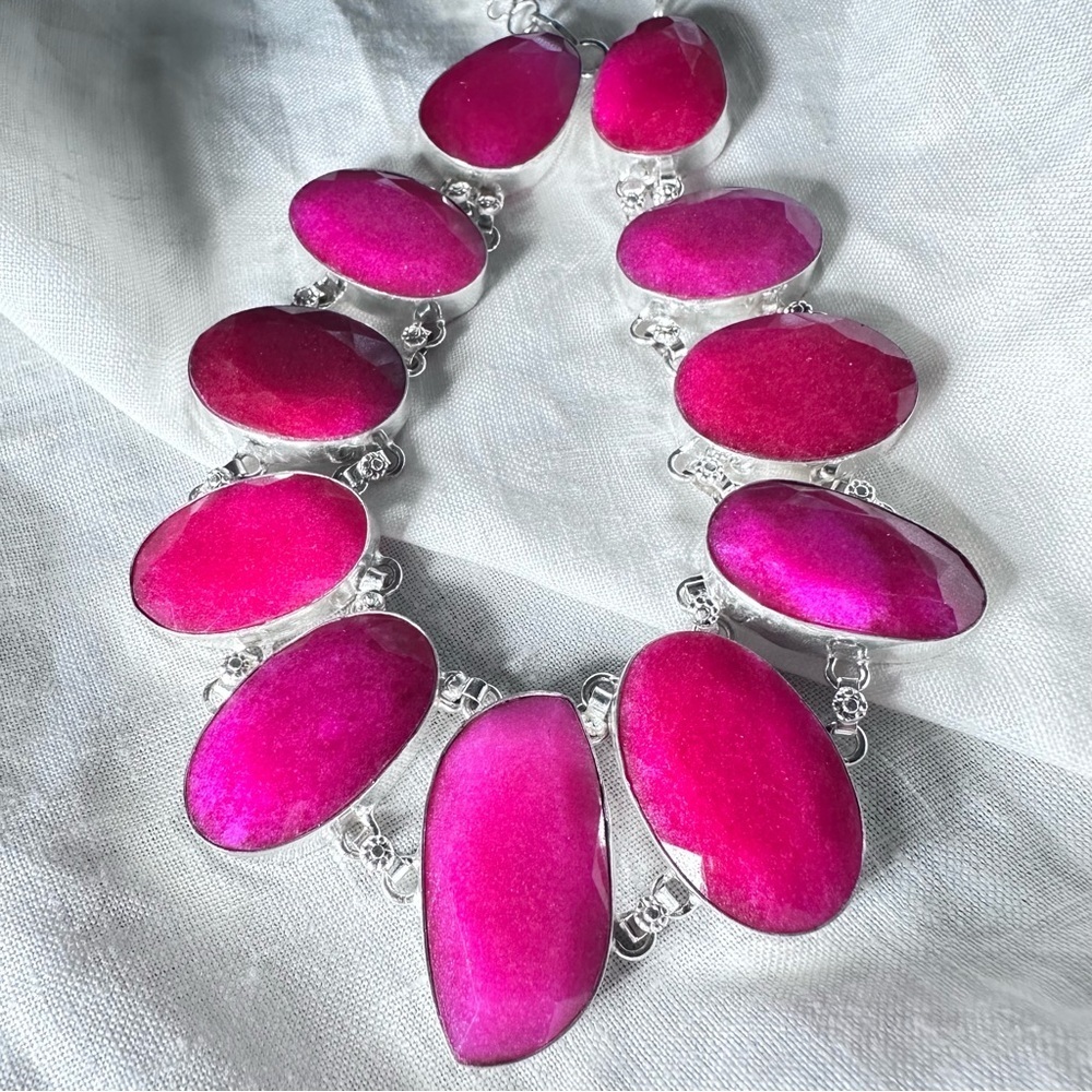 Handcrafted Artisan Jewelry RUBY CORUNDUM Necklace Fuchsia Pink Barbiecore LAB